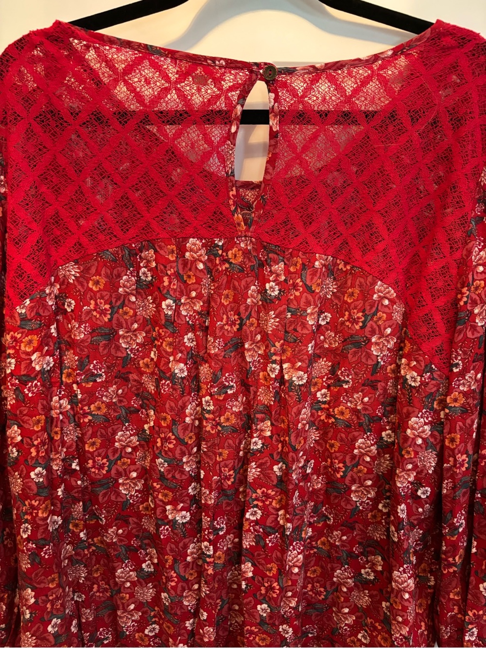 Women's Red Floral Lace Yoke Peasant Blouse - Picture 3 of 14